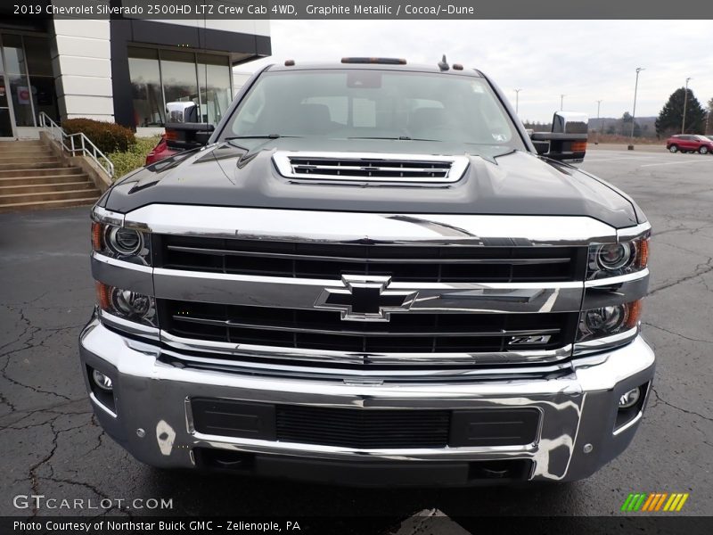 Graphite Metallic / Cocoa/­Dune 2019 Chevrolet Silverado 2500HD LTZ Crew Cab 4WD