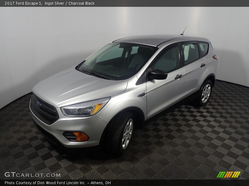 Ingot Silver / Charcoal Black 2017 Ford Escape S