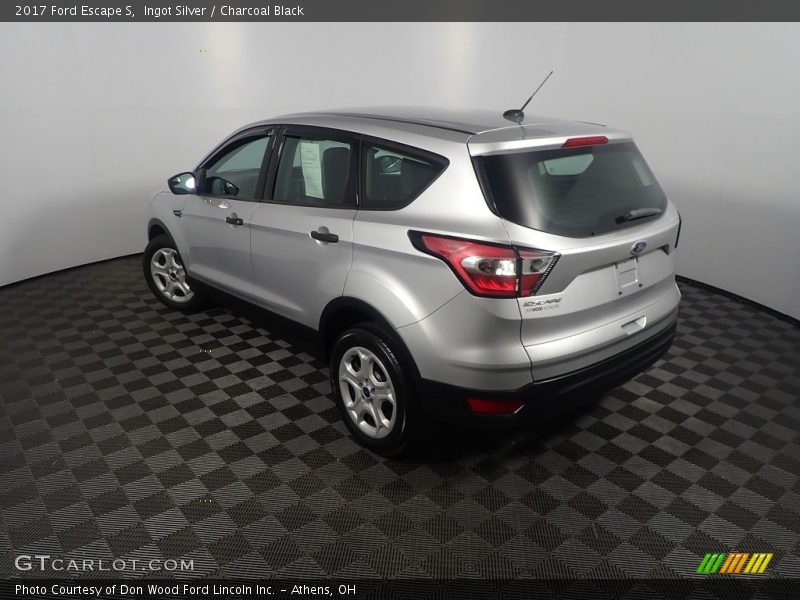 Ingot Silver / Charcoal Black 2017 Ford Escape S