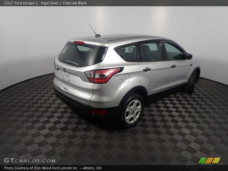Ingot Silver / Charcoal Black 2017 Ford Escape S