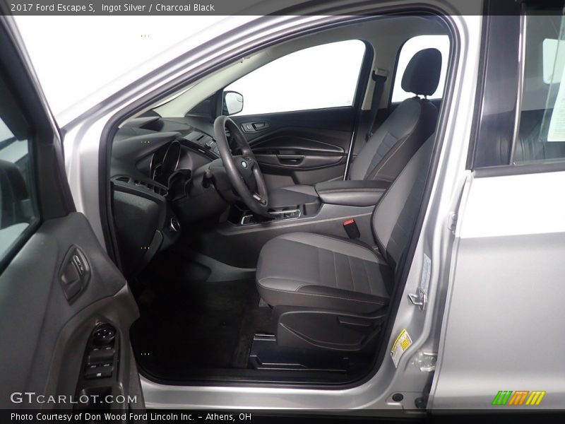 Ingot Silver / Charcoal Black 2017 Ford Escape S