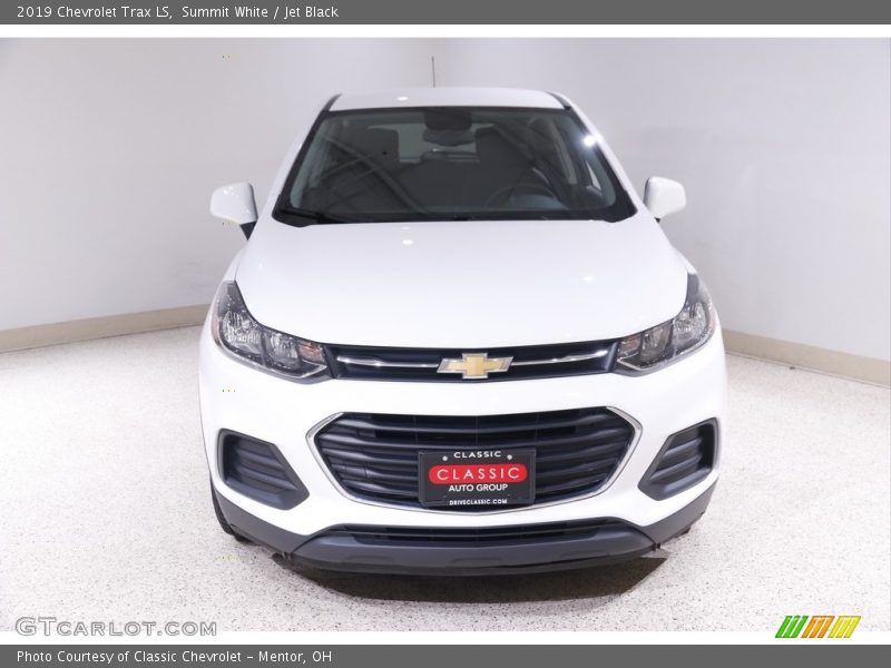 Summit White / Jet Black 2019 Chevrolet Trax LS