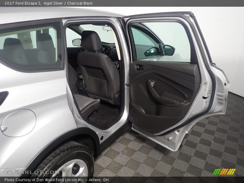 Ingot Silver / Charcoal Black 2017 Ford Escape S