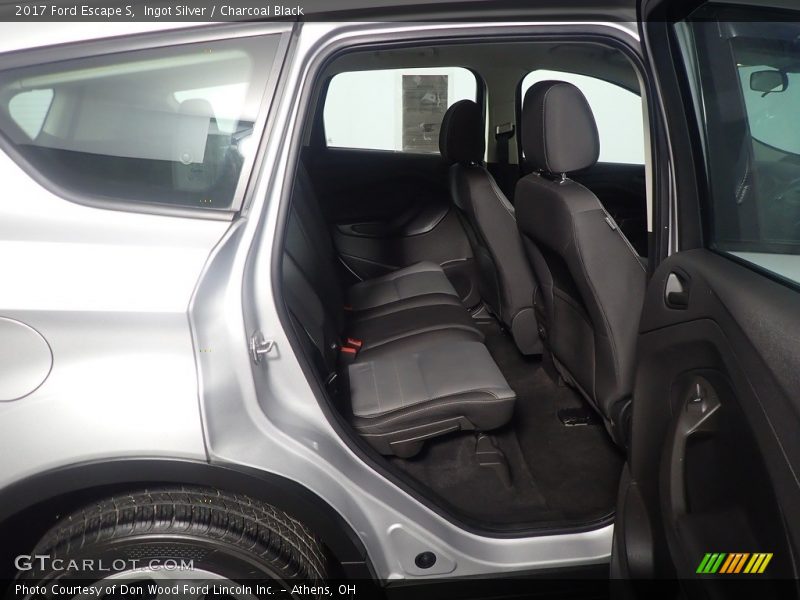 Ingot Silver / Charcoal Black 2017 Ford Escape S