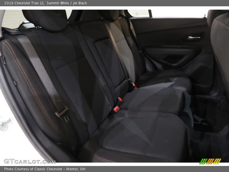 Summit White / Jet Black 2019 Chevrolet Trax LS