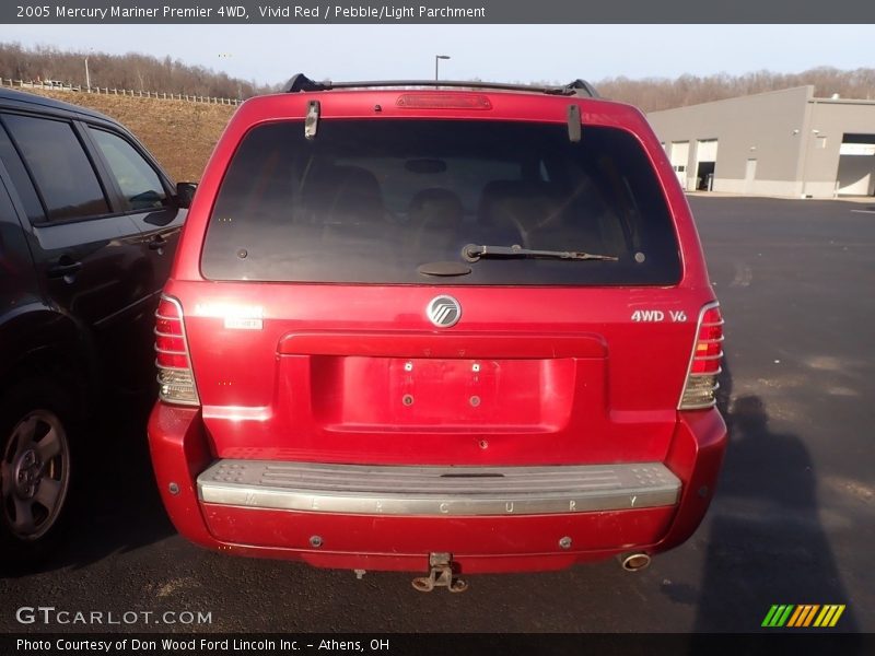 Vivid Red / Pebble/Light Parchment 2005 Mercury Mariner Premier 4WD