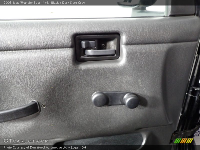 Black / Dark Slate Gray 2005 Jeep Wrangler Sport 4x4