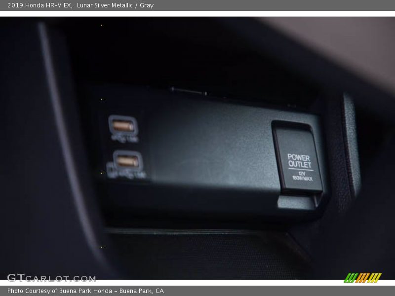 Lunar Silver Metallic / Gray 2019 Honda HR-V EX