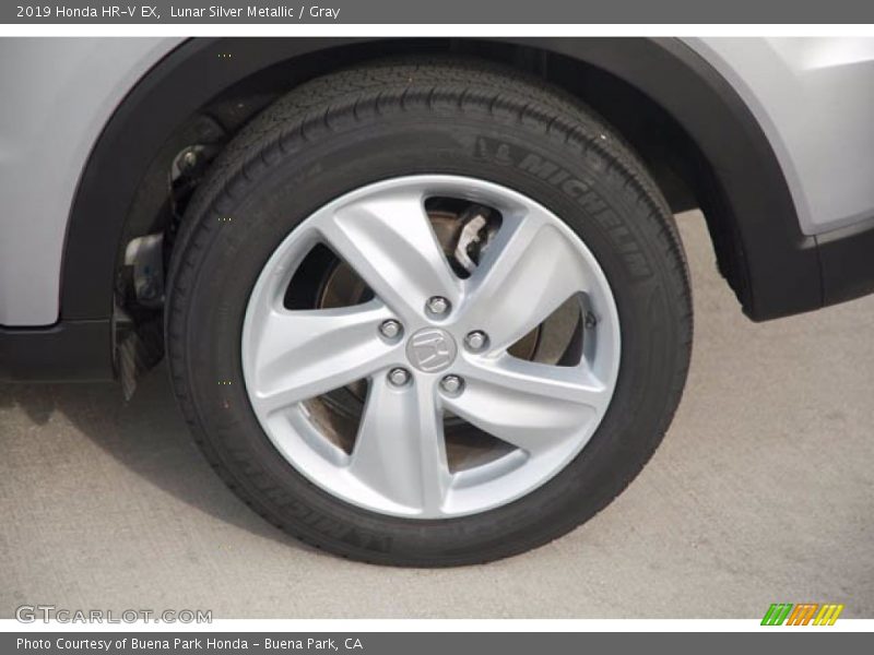 Lunar Silver Metallic / Gray 2019 Honda HR-V EX