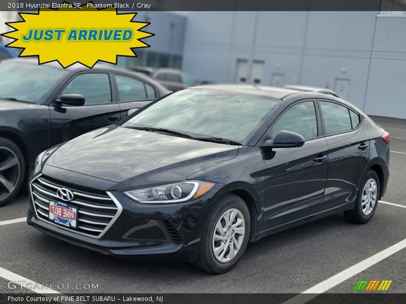 Phantom Black / Gray 2018 Hyundai Elantra SE