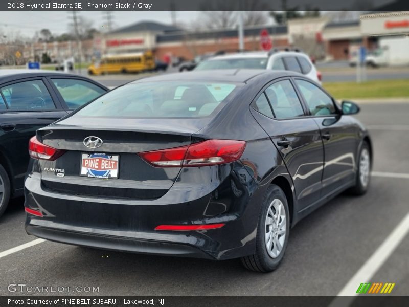 Phantom Black / Gray 2018 Hyundai Elantra SE