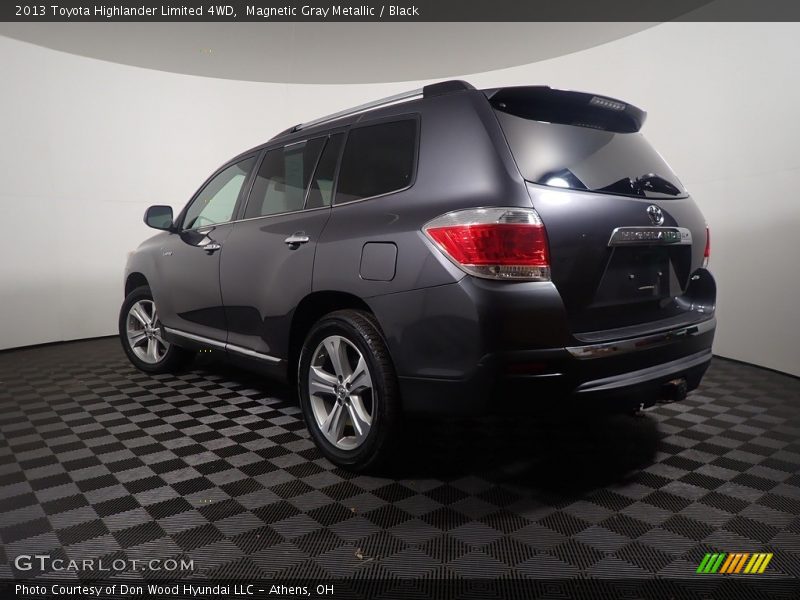 Magnetic Gray Metallic / Black 2013 Toyota Highlander Limited 4WD