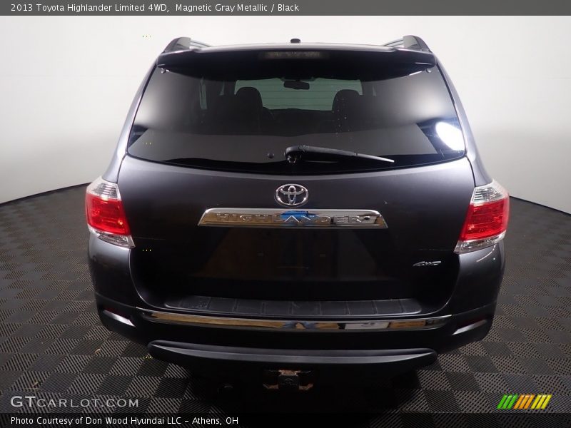Magnetic Gray Metallic / Black 2013 Toyota Highlander Limited 4WD