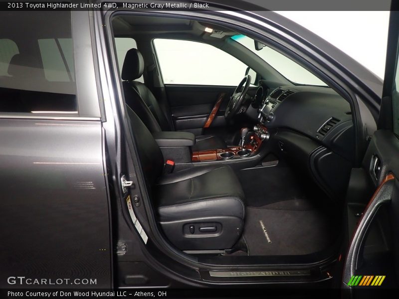 Magnetic Gray Metallic / Black 2013 Toyota Highlander Limited 4WD