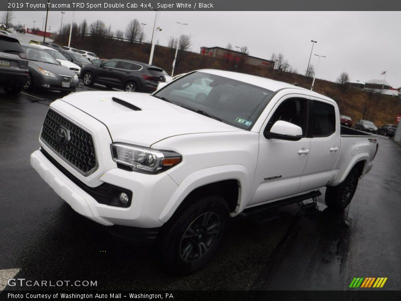 Super White / Black 2019 Toyota Tacoma TRD Sport Double Cab 4x4