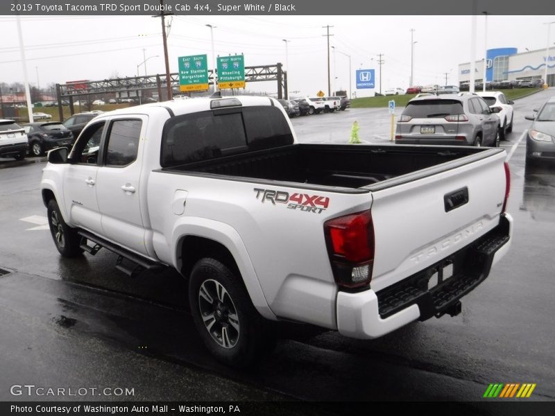 Super White / Black 2019 Toyota Tacoma TRD Sport Double Cab 4x4