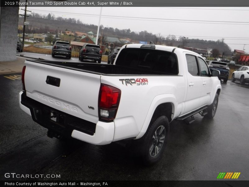 Super White / Black 2019 Toyota Tacoma TRD Sport Double Cab 4x4