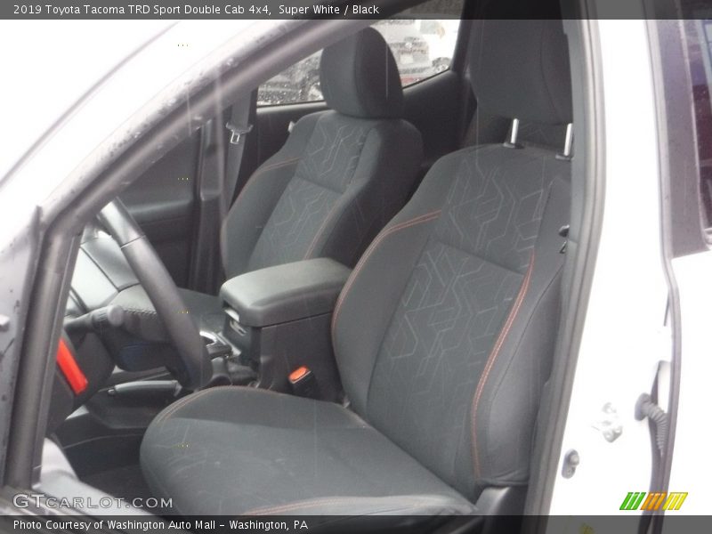 Super White / Black 2019 Toyota Tacoma TRD Sport Double Cab 4x4