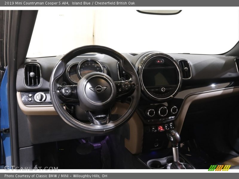 Island Blue / Chesterfield British Oak 2019 Mini Countryman Cooper S All4