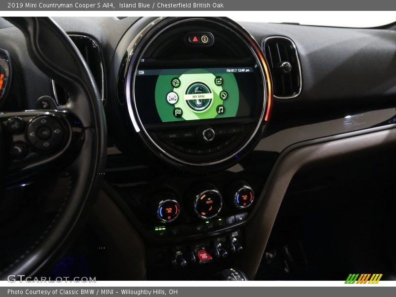 Island Blue / Chesterfield British Oak 2019 Mini Countryman Cooper S All4