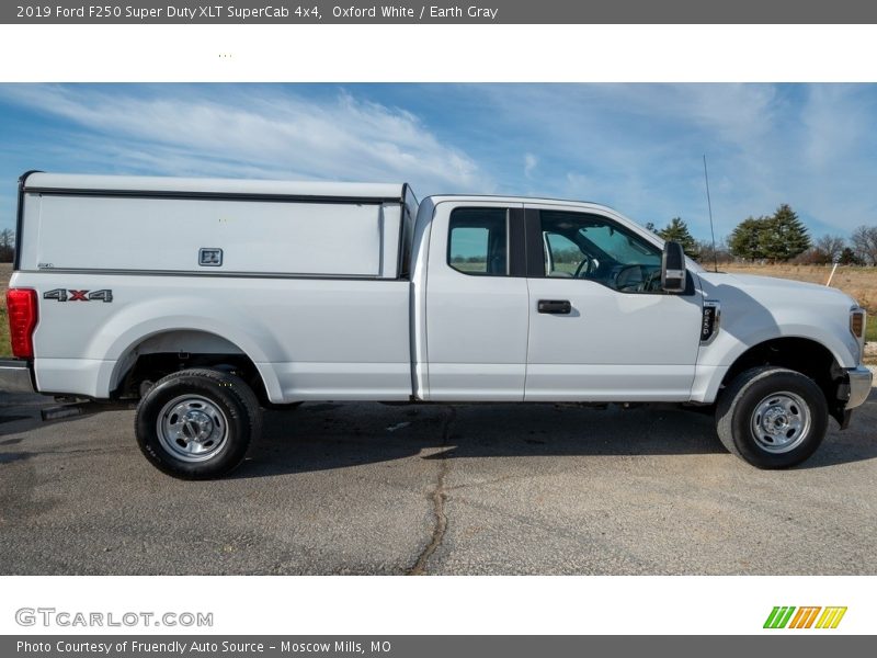 Oxford White / Earth Gray 2019 Ford F250 Super Duty XLT SuperCab 4x4