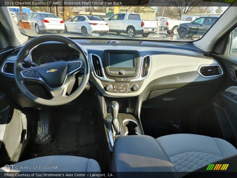 Iridescent Pearl Tricoat / Jet Black 2018 Chevrolet Equinox LT AWD