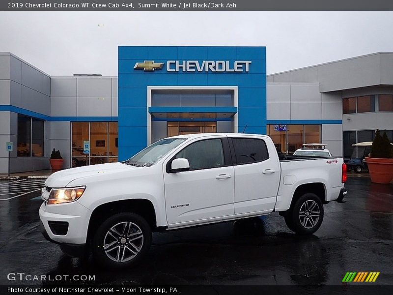 Front 3/4 View of 2019 Colorado WT Crew Cab 4x4