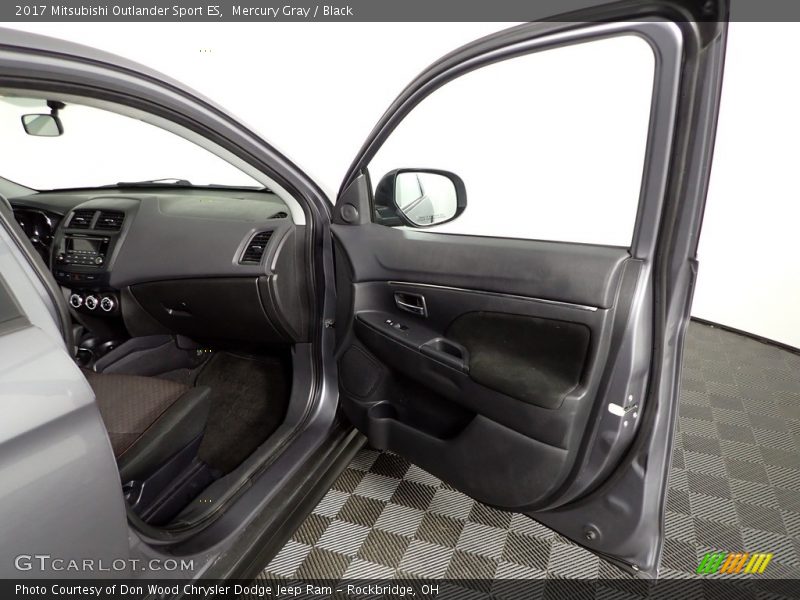 Mercury Gray / Black 2017 Mitsubishi Outlander Sport ES