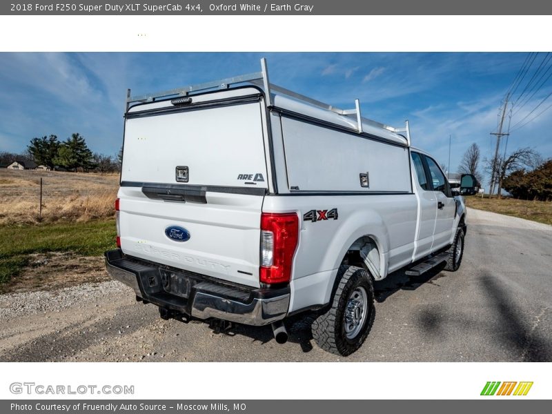 Oxford White / Earth Gray 2018 Ford F250 Super Duty XLT SuperCab 4x4