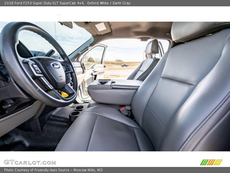 Oxford White / Earth Gray 2018 Ford F250 Super Duty XLT SuperCab 4x4