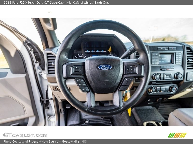 Oxford White / Earth Gray 2018 Ford F250 Super Duty XLT SuperCab 4x4