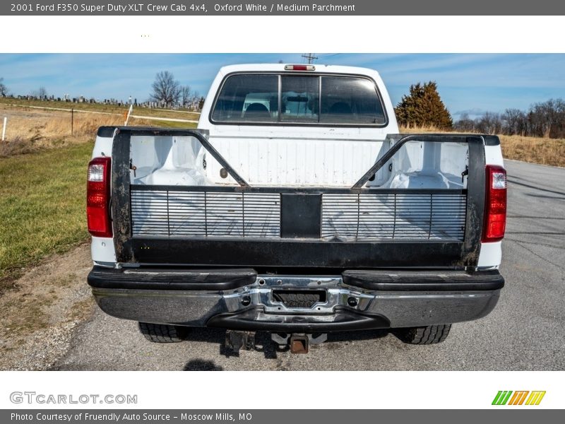 Oxford White / Medium Parchment 2001 Ford F350 Super Duty XLT Crew Cab 4x4