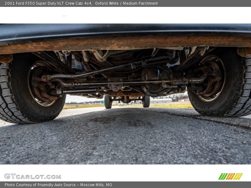 Undercarriage of 2001 F350 Super Duty XLT Crew Cab 4x4