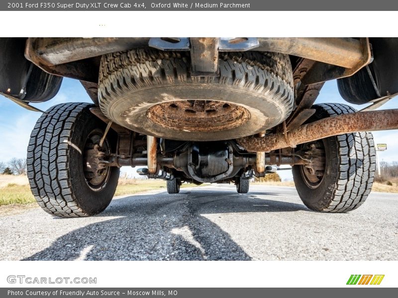 Oxford White / Medium Parchment 2001 Ford F350 Super Duty XLT Crew Cab 4x4