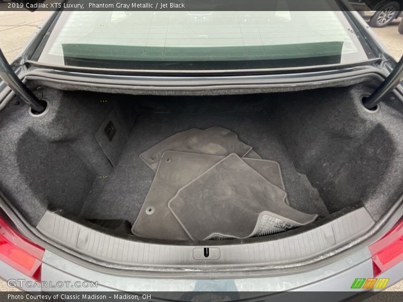  2019 XTS Luxury Trunk