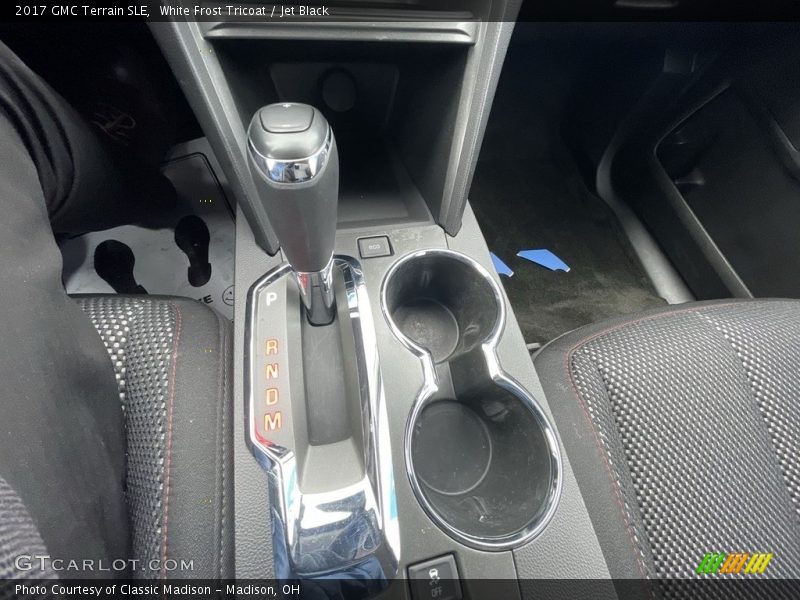 White Frost Tricoat / Jet Black 2017 GMC Terrain SLE