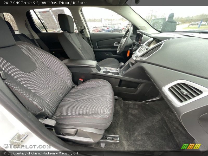 White Frost Tricoat / Jet Black 2017 GMC Terrain SLE