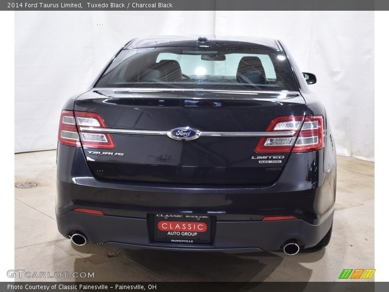 Tuxedo Black / Charcoal Black 2014 Ford Taurus Limited
