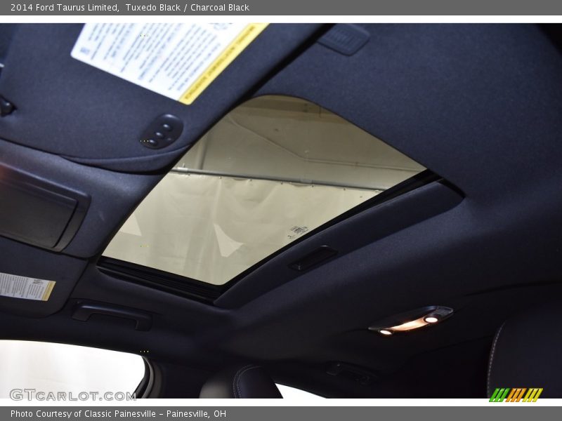 Tuxedo Black / Charcoal Black 2014 Ford Taurus Limited