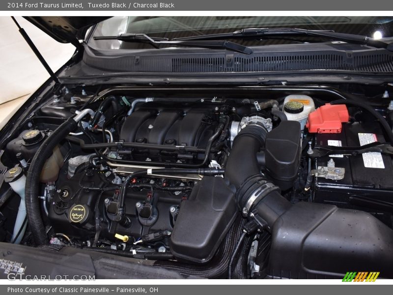 Tuxedo Black / Charcoal Black 2014 Ford Taurus Limited