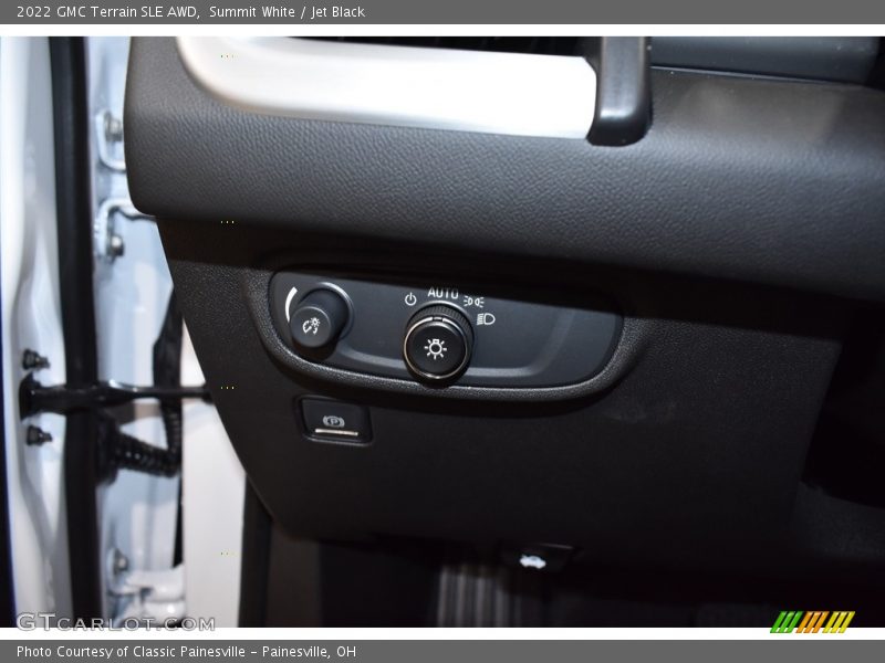 Summit White / Jet Black 2022 GMC Terrain SLE AWD