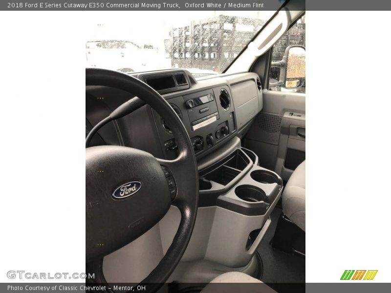 Oxford White / Medium Flint 2018 Ford E Series Cutaway E350 Commercial Moving Truck