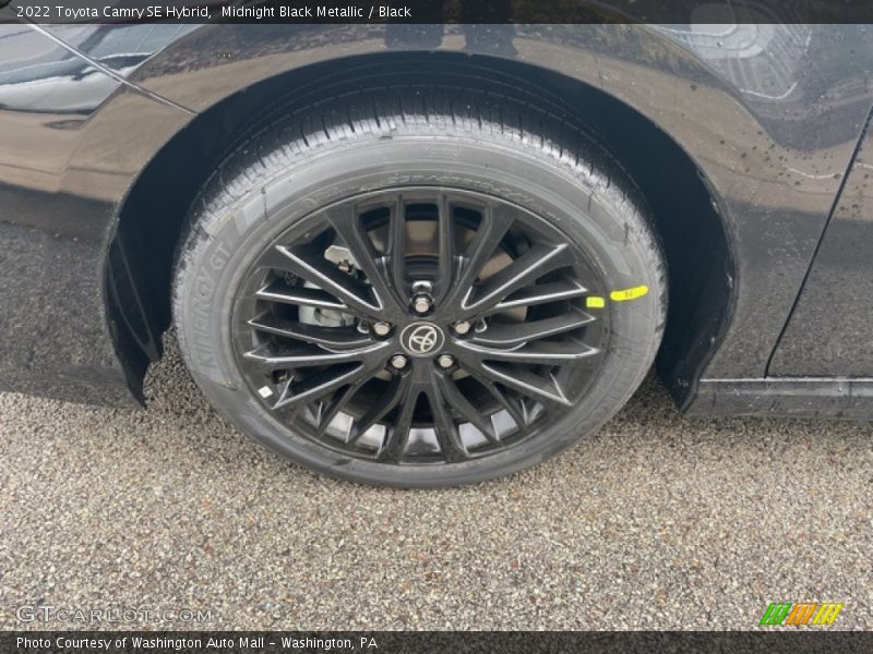 Midnight Black Metallic / Black 2022 Toyota Camry SE Hybrid