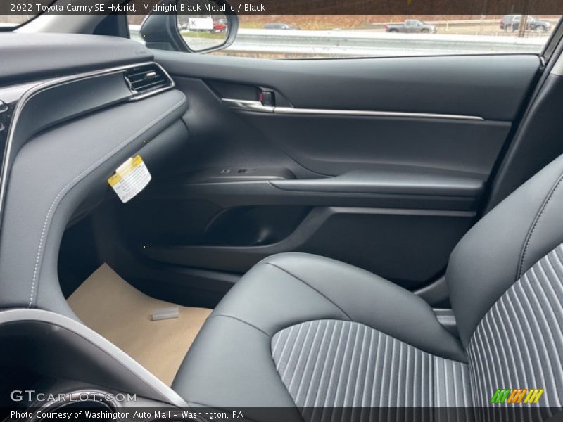 Midnight Black Metallic / Black 2022 Toyota Camry SE Hybrid