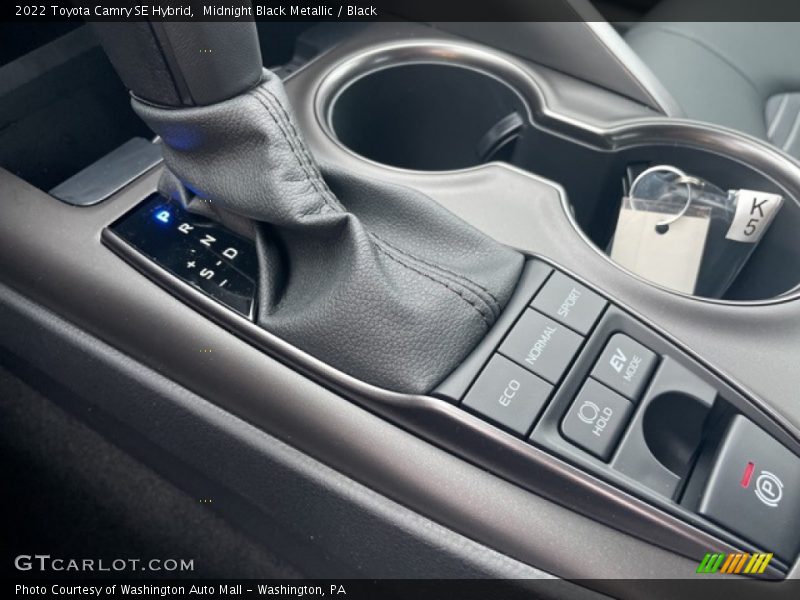 Midnight Black Metallic / Black 2022 Toyota Camry SE Hybrid