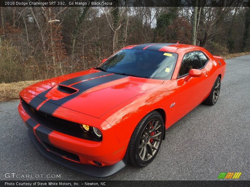 Go Mango / Black/Sepia 2018 Dodge Challenger SRT 392