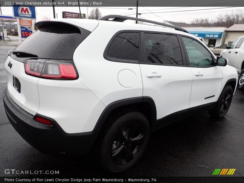 Bright White / Black 2021 Jeep Cherokee Altitude 4x4