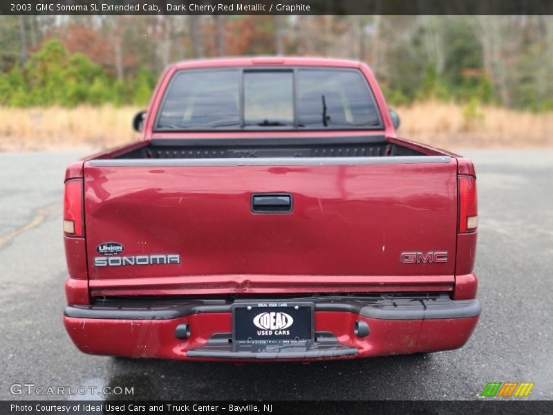 Dark Cherry Red Metallic / Graphite 2003 GMC Sonoma SL Extended Cab