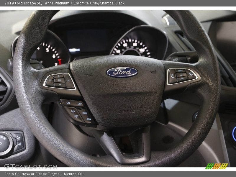 White Platinum / Chromite Gray/Charcoal Black 2019 Ford Escape SE