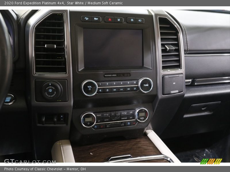 Star White / Medium Soft Ceramic 2020 Ford Expedition Platinum 4x4